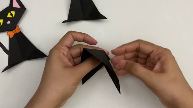 Учимся делать черных кошечек из бумаги своими руками! ОРИГАМИ, Поделки из бумаги \\ Origami Craft