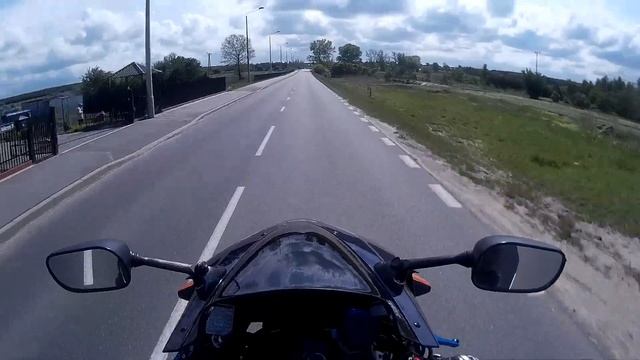 SUZUKI GSX-600 k5 WHEELIE SJ4000 HD смотреть онлайн
