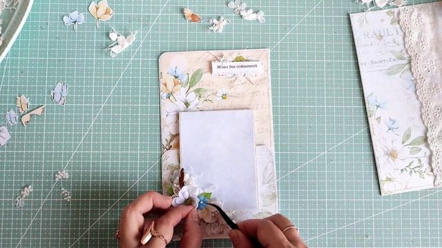 Проект "Весенний альбом". Декор 3 разворота, нанесение топпингов. смотреть онлайн