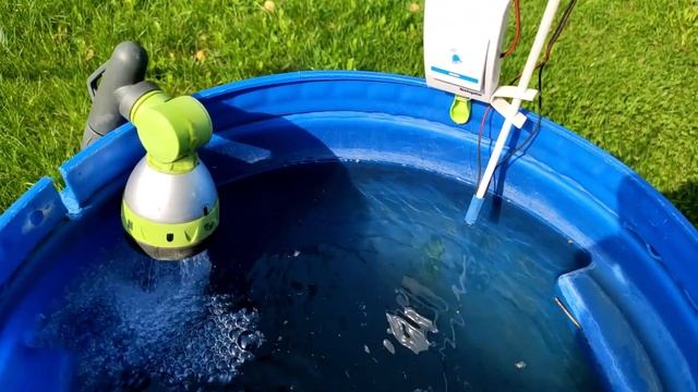 Самодельный беспроводной датчик уровня воды для бочки, бассейна, летнего душа смотреть онлайн