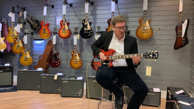 Gibson USA Standard 61 Maestro Vibrola Demo - Rimmers Music смотреть онлайн