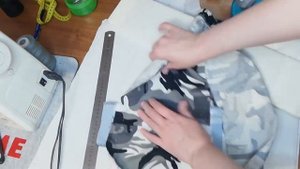 КАК ЛЕГКО ЗАШТОПАТЬ БРЮКИ В РАЙОНЕ КОЛЕН.