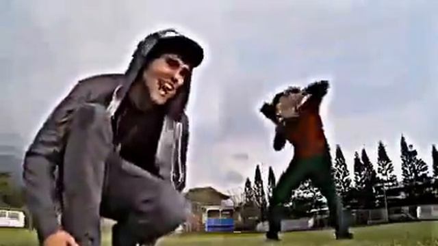 Джим Кери пародирует Бибера смотреть онлайн