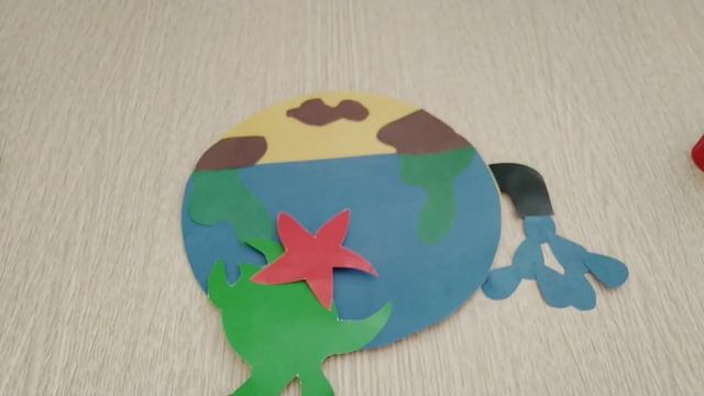 ИДЕЯ ДЕТСКОЙ ПОДЕЛКИ НА ТЕМУ ЭКОЛОГИИ. БЕРЕГИТЕ ВОДУ. АППЛИКАЦИЯ ИЗ ЦВЕТНОЙ БУМАГИ. смотреть онлайн