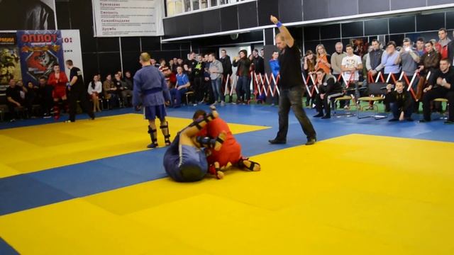 Колесников Игорь 4 бой до 68 кг, чемпионат по Боевому Самбо
