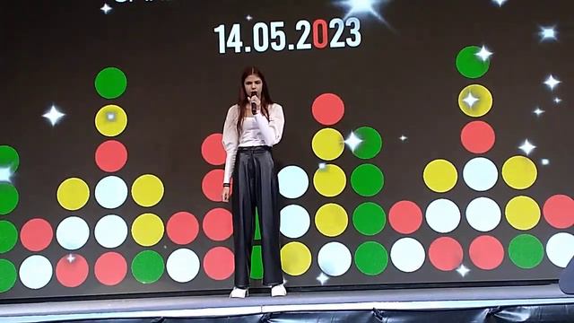 В. Высоцкий. Песня о Земле. Исполняет Лиза Сильченкова. смотреть онлайн