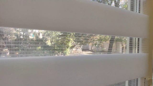 Жалюзи день ночь карапузам =) Уборная в детском саду. Ролеты на окна Vilargo.net смотреть онлайн