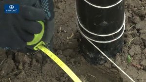 обвязка швеллером винтовых свай.mp4
