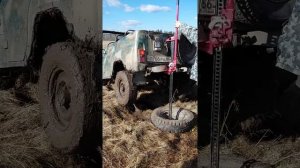 Реечный домкрат в в поле