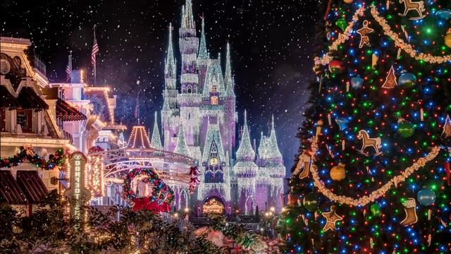 Christmas Ambience | Christmas on Main Street USA in the Magic Kingdom | Relaxing Christmas Music