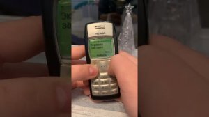 Обзор Нокиа 1100