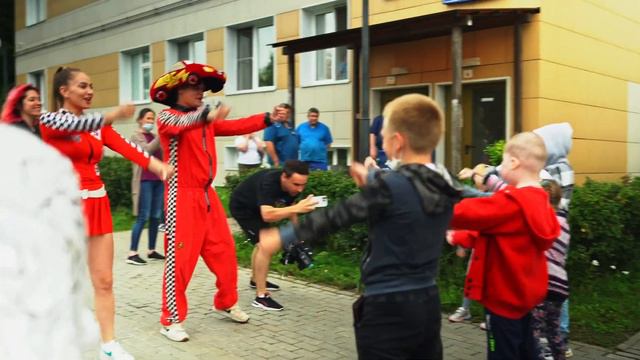 Аликсон групп - это молодая, активно-развивающаяся и быстрая, как ракета, компания! смотреть онлайн