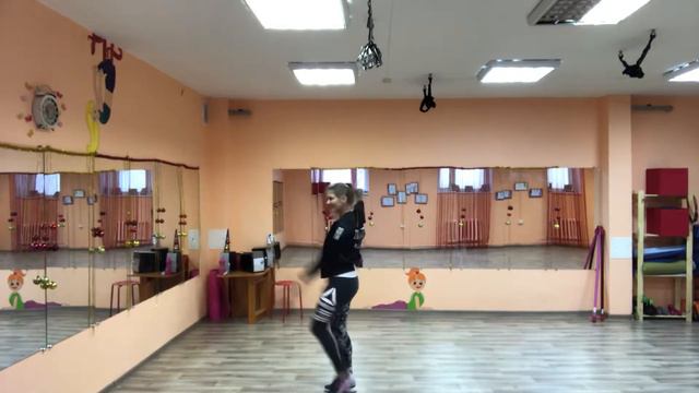 Выпады на одной ноге. смотреть онлайн