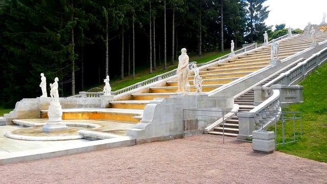 ПРОГУЛКА ПО ПЕТЕРГОФУ. Фонтаны и природа. Walk Of Peterhof. Fountains And Nature. St. Petersburg.