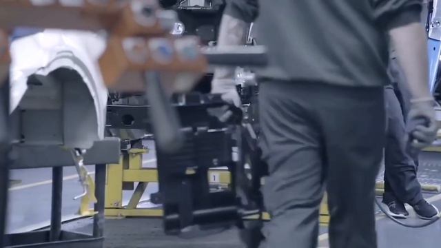 Land Rover Range Rover production process смотреть онлайн