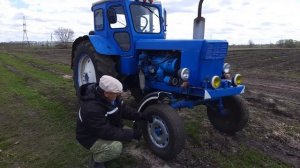 Ручка двери трактора