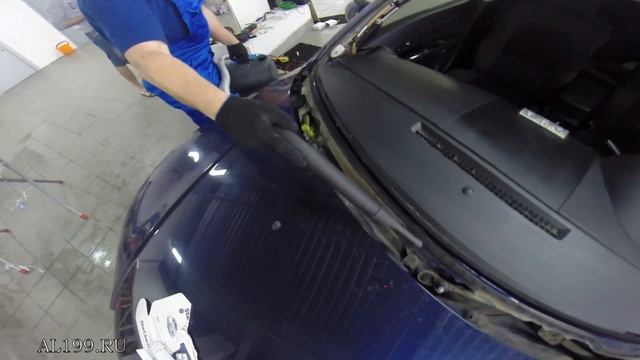 Замена лобового стекла Mazda 3 смотреть онлайн