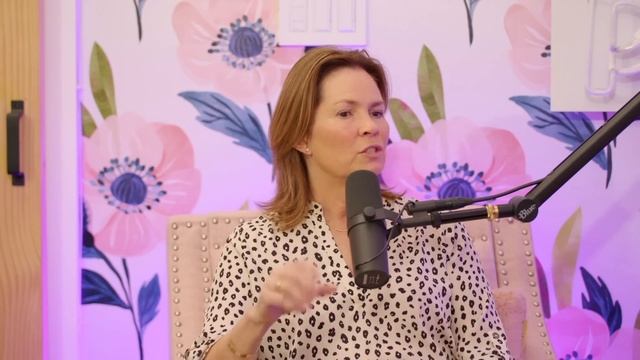 Wife of the Party Podcast # 263 - Leanne Morgan смотреть онлайн