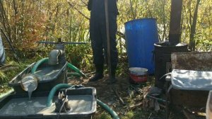 Ручное бурение абиссинской скважины