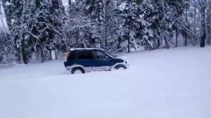 СНЕГ И МОСКВА И ДАЙХАТСУ ТЕРИОС! Лысая летняя резина!