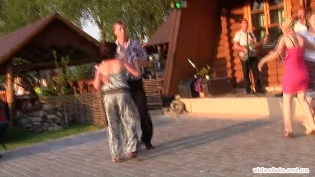 Гуляють польку на Весіллі, танцюють на весіллі польку,як гуляти польку, весільні танці,свадьба