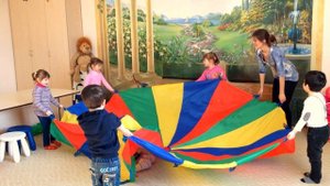 Развивающие игры для детей. Парашют