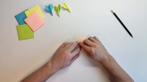Маленький самолет из стикера который безумно хорошо летает, его обязательно надо сделать. СтиМиг