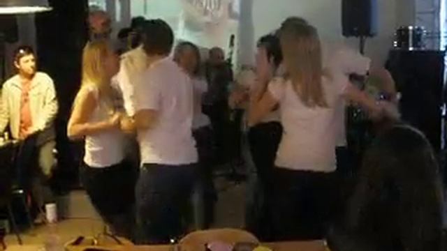 Руэда от школы Mi Salsa смотреть онлайн