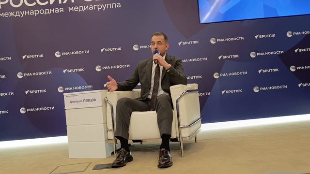 Дмитрий Певцов: "Чиновники - это отдельная каста людей... " #дмитрийпевцов  #культура