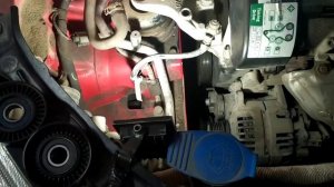 SKODA FABIA 1.4 замена ролика ремня навесного оборудования