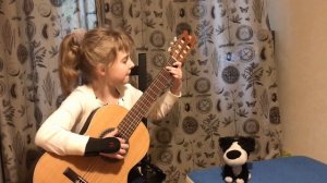 Повесма Дарья (8 лет) - М. Джулиани «Гвоздика» из сюиты «Танцы цветов»