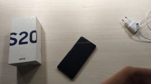 Samsung Galaxy S20 FE Unboxing (Сори за качество)