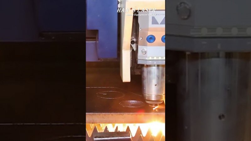 Лазерная резка 30 мм стали! Мощность 15 кВт!  #lasercuttingmachine #fabricationwork #hanslaser