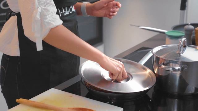 How to cook cottage pie | Classic British recipe смотреть онлайн