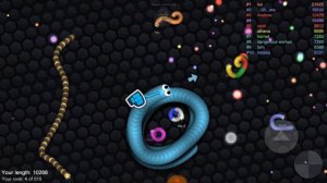 огромный червь slither.io