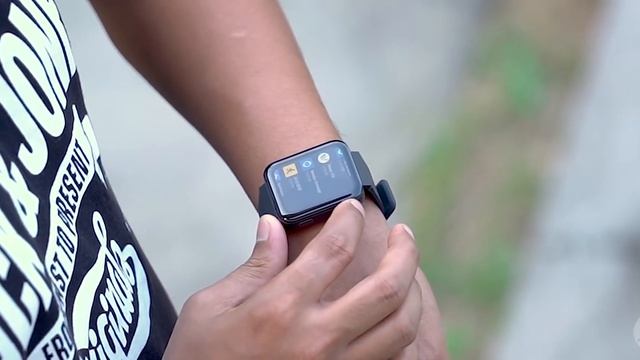Xiaomi Mi Watch Hands On - Apple Watch, The Budget Edition! смотреть онлайн