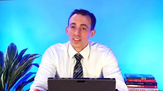 What is Nonverbal Communication? смотреть онлайн