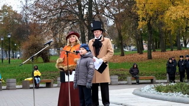 Акция "Цветы Тургеневу" Орёл 2018