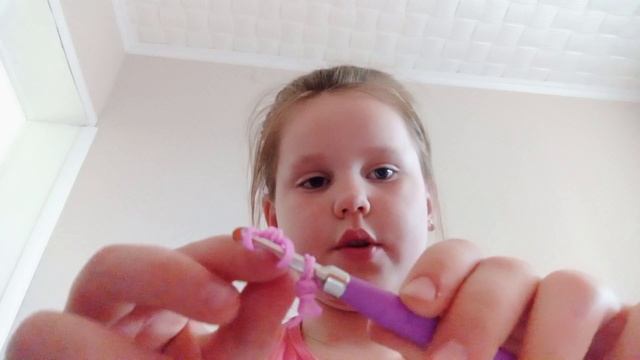 плетение из резиночек-сердце смотреть онлайн