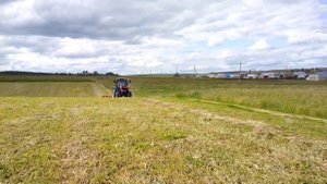 Грабли ворошилка фирмы ХАРВЕСТ 2.8