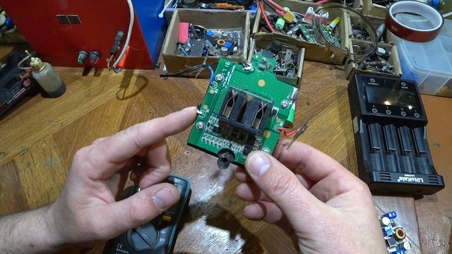 ЗАМЕНА АККУМУЛЯТОРОВ В ШУРУПОВЁРТЕ LI-ION 18650