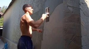 Отделка фасада плиточным клеем