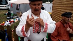 Уральский Сабантуй-2019. Урок игры на свистульке от уральского умельца