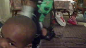 Little brother fight big brother to protect their lil sister