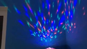 Цветная вращающаяся LED лампа для вечеринок