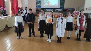 День учителя.  Сценка "Выбор профессии"