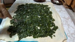 Штрудель с щавелем из слоенного теста|Это невероятно вкусный десерт|Еда Без Труда|