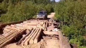 Дорога на Жигаланский водопад. Мост через реку Улс