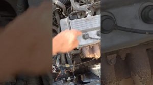 фара горит тускло