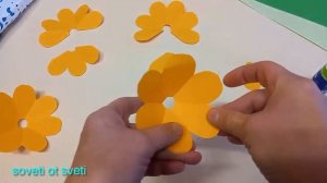 Делаем ПОДАРОК  для МАМЫ. Цветы из БУМАГИ. Поделки с детьми